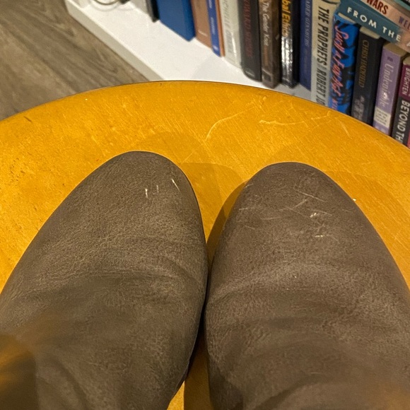 “Call it Spring” (vegan) leather low boots, size 7.5 US women’s - Picture 5 of 6